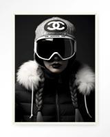 Urban Cotton Wandkleed 'Luxury Snow Girl' 145 x 190cm in Floating Frame - off white