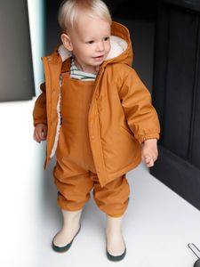 Regenjas en -broek voor baby's karamel