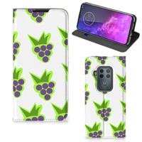 Motorola One Zoom | Flip Style Cover | Druiven