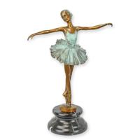 A BRONZE SCULPTURE OF A BALLERINA