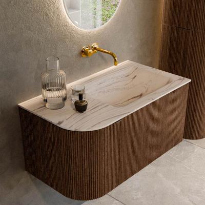 Badmeubel Mondiaz Kurve-Dlux | 85 cm | Meubelkleur Walnut | Wastafelkleur Nata | Solid surface | Wasbak rechter zijde spoelbak | Zonder kraangat(en)