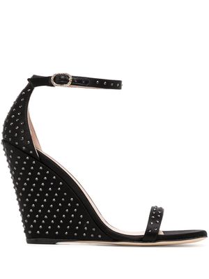 Stuart Weitzman sandales Nudistshine 100 mm compensées à détails de clous - Noir