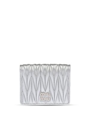 Miu Miu portefeuille matelassé en cuir nappa - Argent