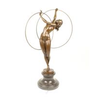 BRONZEN BEELD VAN EEN HOEPELDANSERES BRONZEN BEELD VAN EEN HOEPELDANSERES