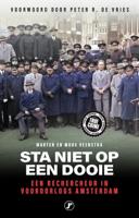 Sta niet op een dooie (Paperback)