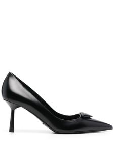 Prada escarpins pointus à plaque logo - Noir