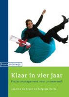 Klaar in vier jaar - Jos de Bruin, Brigitte Herz - ebook