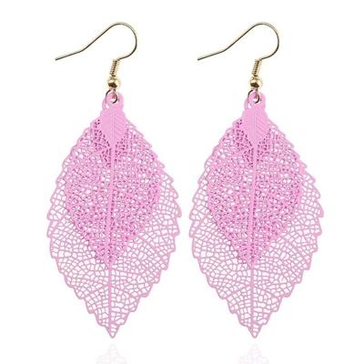 Dubbel gelaagde verlaat Tassel Earrings eenvoudige retro metalen blad-oren ornamenten (roze)