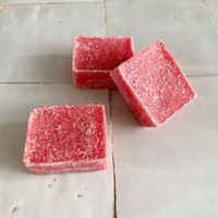 Amberblokje &apos;Sweet Pink&apos; per stuk - 4 cm