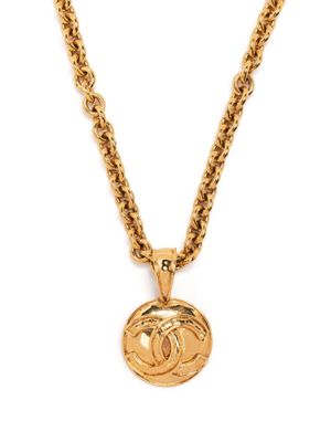 CHANEL Pre-Owned collier à médaillon CC (1994) - Or CHANEL Pre-Owned collier à médaillon CC (1994) - Or