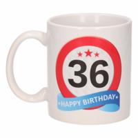 36 jaar Verjaardag koffiemok - cadeau beker - stopbord print - 300 ml - keramiek - wit