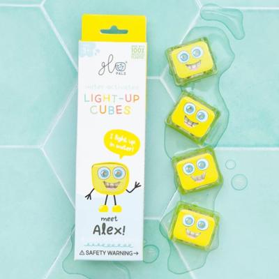 Glo Pals Light Up Cubes | Poppetje Alex geel