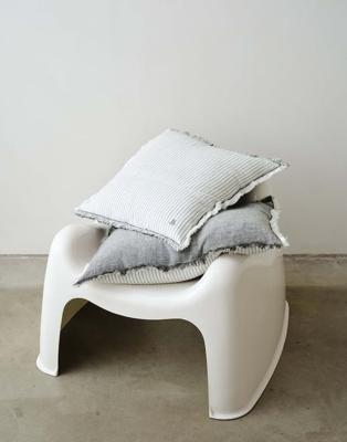 Marc O'Polo Fine Stripe Anthracite sierkussen