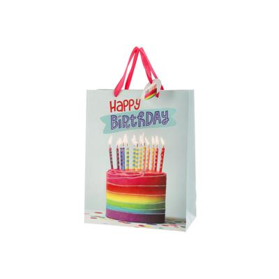 Verjaardag giftbags/cadeau tasje - verjaardagstaart - 25 x 32 x 12 cm - papier - cadeau tassen