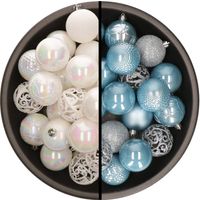 Kunststof kerstballen 74x stuks parelmoer wit en lichtblauw 6 cm - Kerstbal - thumbnail