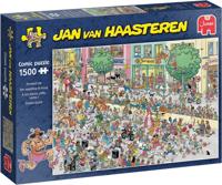 Jan van Haasteren - Een Naaldhak te Hoog Puzzel 1500 Stukjes Jan van Haasteren - Een Naaldhak te Hoog Puzzel 1500 Stukjes