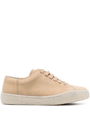 Camper baskets Peu à lacets en daim - Tons neutres
