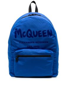 Alexander McQueen sac à dos zippé à logo imprimé - Bleu