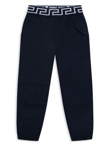 Versace Kids pantalon de jogging à taille Greca - Bleu