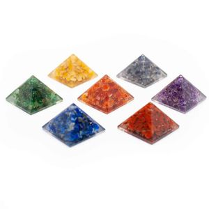 7 Chakra Orgonite Mini Piramide Set (25 mm)