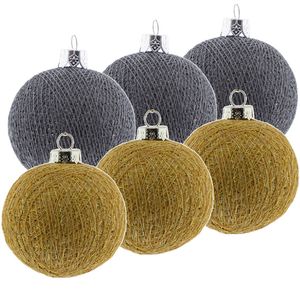 6x Grijze en gouden kerstballen 6,5 cm Cotton Balls kerstboomversiering