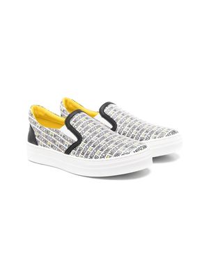 Moschino Kids baskets à motif monogrammé - Blanc