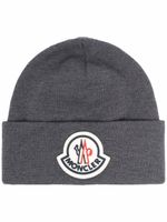 Moncler bonnet en laine à patch logo - Gris