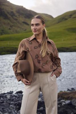 Nukus Iris Blouse Embroidery | Camel