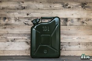 Stalen Jerrycan 10L - Groen - Duurzaam en Veelzijdig - Robuust - Perfect voor in de mancave - Exclusief drank