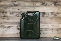 Stalen Jerrycan 10L - Groen - Duurzaam en Veelzijdig - Robuust - Perfect voor in de mancave - Exclusief drank