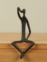 Metalen beeldje brons look Persoon Arm omhoog, 23 cm