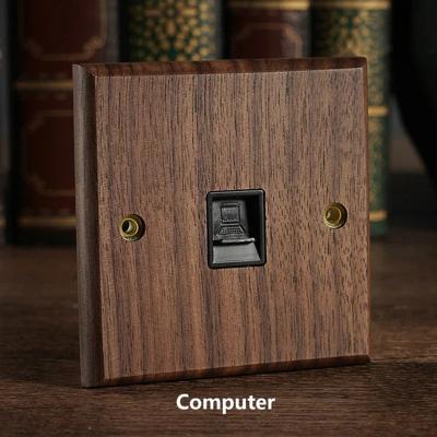 RetroLux Zwart Walnoot 1-4 Gang Wandschakelaar met Messing Toggle