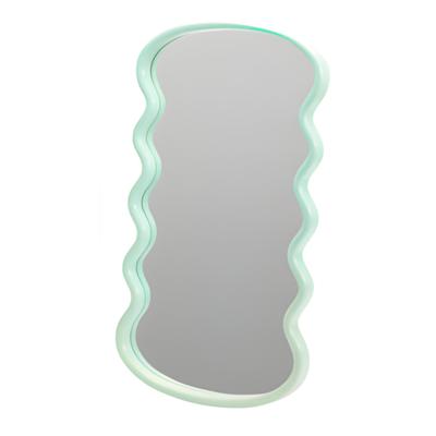 H&S Collection Spiegel / Wandspiegel - wave - groen - 55 x 30 cm - decoratief - golfvorm