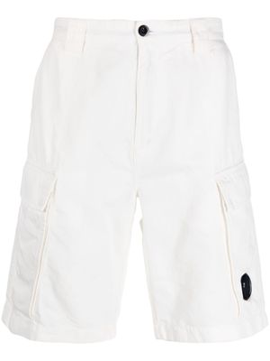 C.P. Company short cargo à plaque logo - Blanc