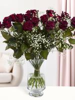20 dieprode rozen met gipskruid - Black Baccara - thumbnail