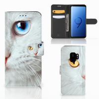Samsung Galaxy S9 Telefoonhoesje met Pasjes Witte Kat - thumbnail