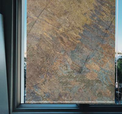 Rolgordijnen woonkamer Industrieel decor met betoneffect