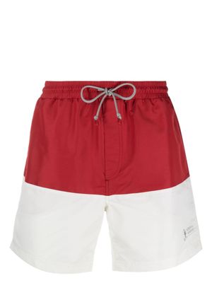 Brunello Cucinelli short de bain à empiècements - Rouge