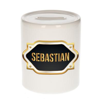 Spaarpot met voornaam Sebastian - wit - goud/zwart embleem - 8 x 9 cm - keramiek - afsluitdop