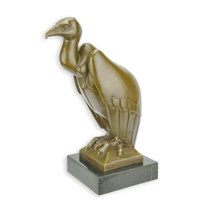A BRONZE SCULPTURE OF A VULTURE