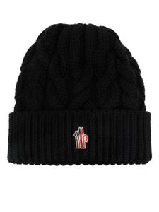 Moncler Grenoble bonnet en maille torsadée à patch logo - Noir