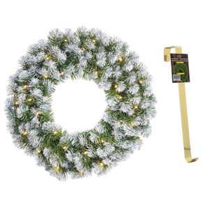 Kerstkrans/deurkrans groen met verlichting 30 lampjes en sneeuw 60 cm en met gouden hanger