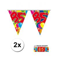 2x vlaggenlijn 85 jaar met gratis sticker