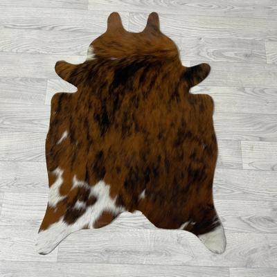 Kleine koeienhuid bruin wit zwart (Normandiër) 90x60cm