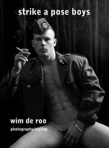 Strike a pose boys (Hardback)