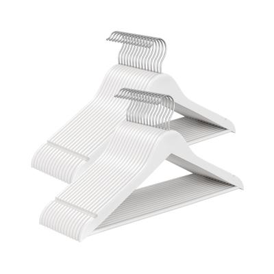 Houten kledinghangers met inkepingen en draaibare haak, wolkenwit