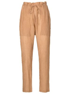 Amir Slama pantalon en soie à effet froissé - Marron