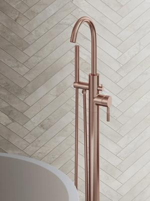 Vrijstaande badkraan SaniClear Copper Stripes | Hoogte uitloop 100 cm | Draaibare uitloop | Mengkraan | Geborsteld koper