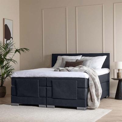Elektrische Boxspring Julia 180x220 Cm Navy Elektrisch Verstelbaar & Medium Dekbed Discounter - Dekbed-Discounter.nl