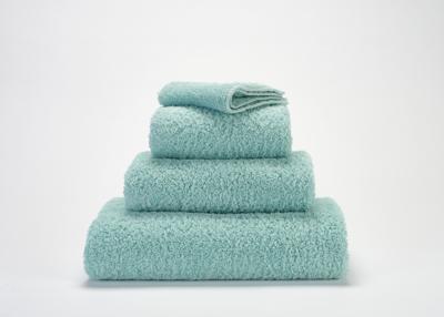 Abyss & Habidecor Abyss & Habidecor Super Pile Handdoek 60x110 235 ice